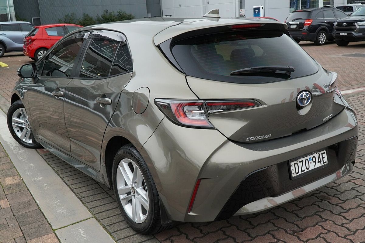 2018 Toyota Corolla Ascent Sport Hybrid ZWE211R
