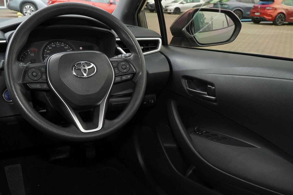 2018 Toyota Corolla Ascent Sport Hybrid ZWE211R