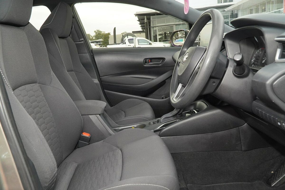 2018 Toyota Corolla Ascent Sport Hybrid ZWE211R