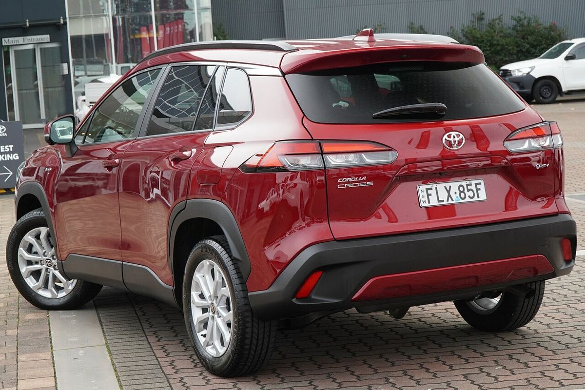 2024 Toyota Corolla Cross GXL MXGH15R
