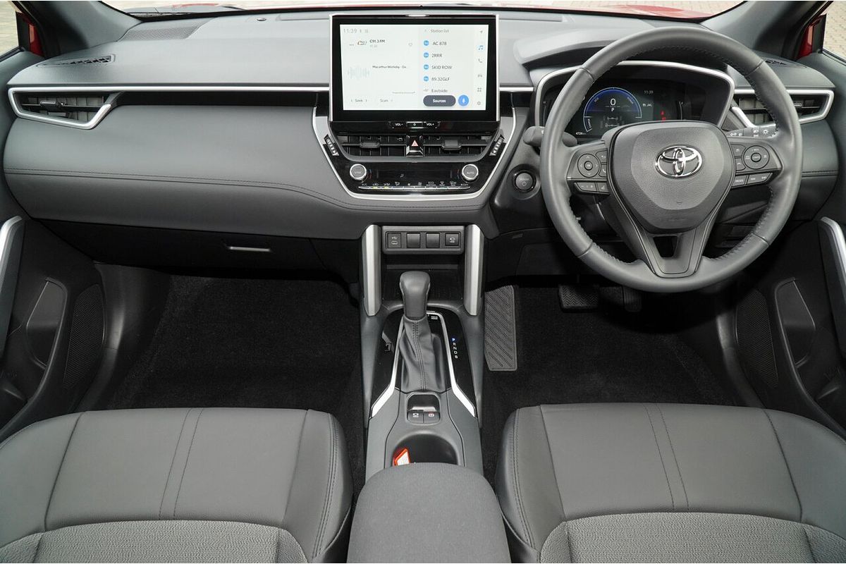 2024 Toyota Corolla Cross GXL MXGH15R