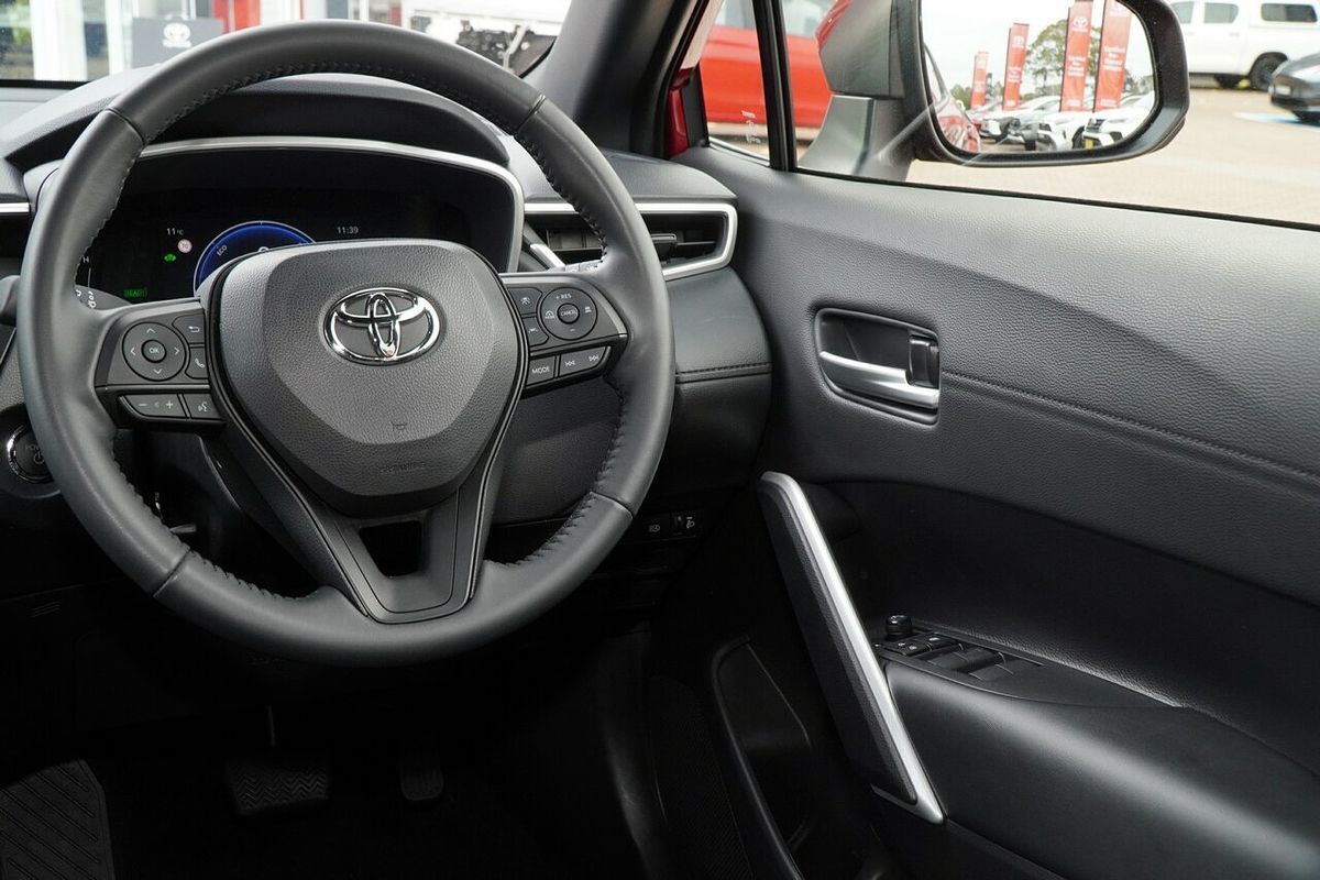 2024 Toyota Corolla Cross GXL MXGH15R