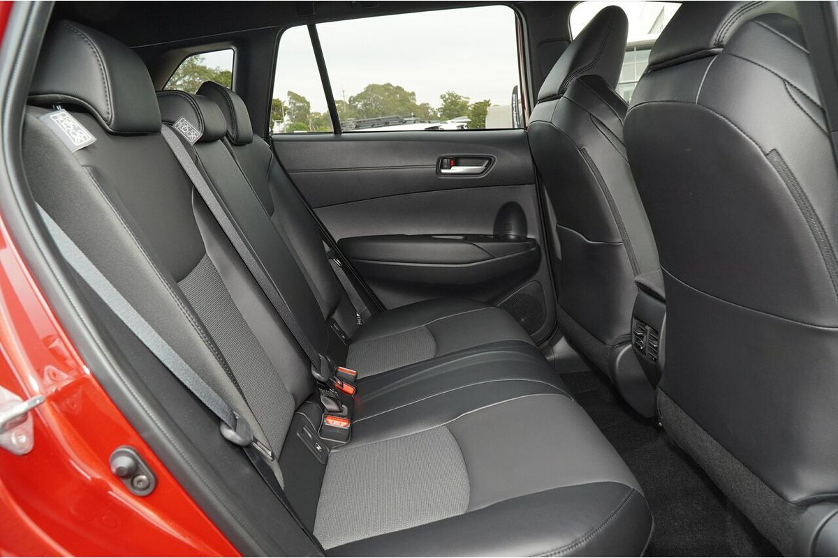 2024 Toyota Corolla Cross GXL MXGH15R
