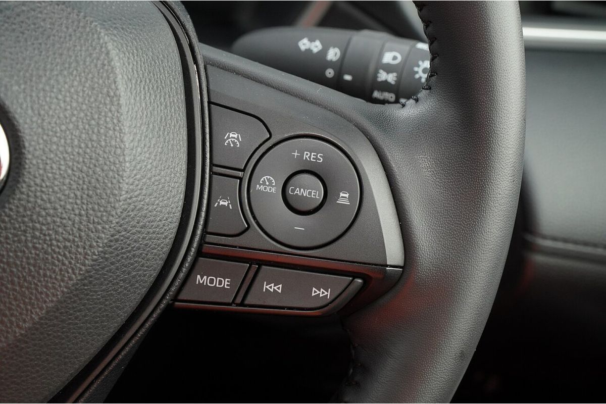 2024 Toyota Corolla Cross GXL MXGH15R