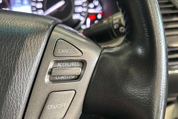 2013 Nissan Patrol ST-L Y62