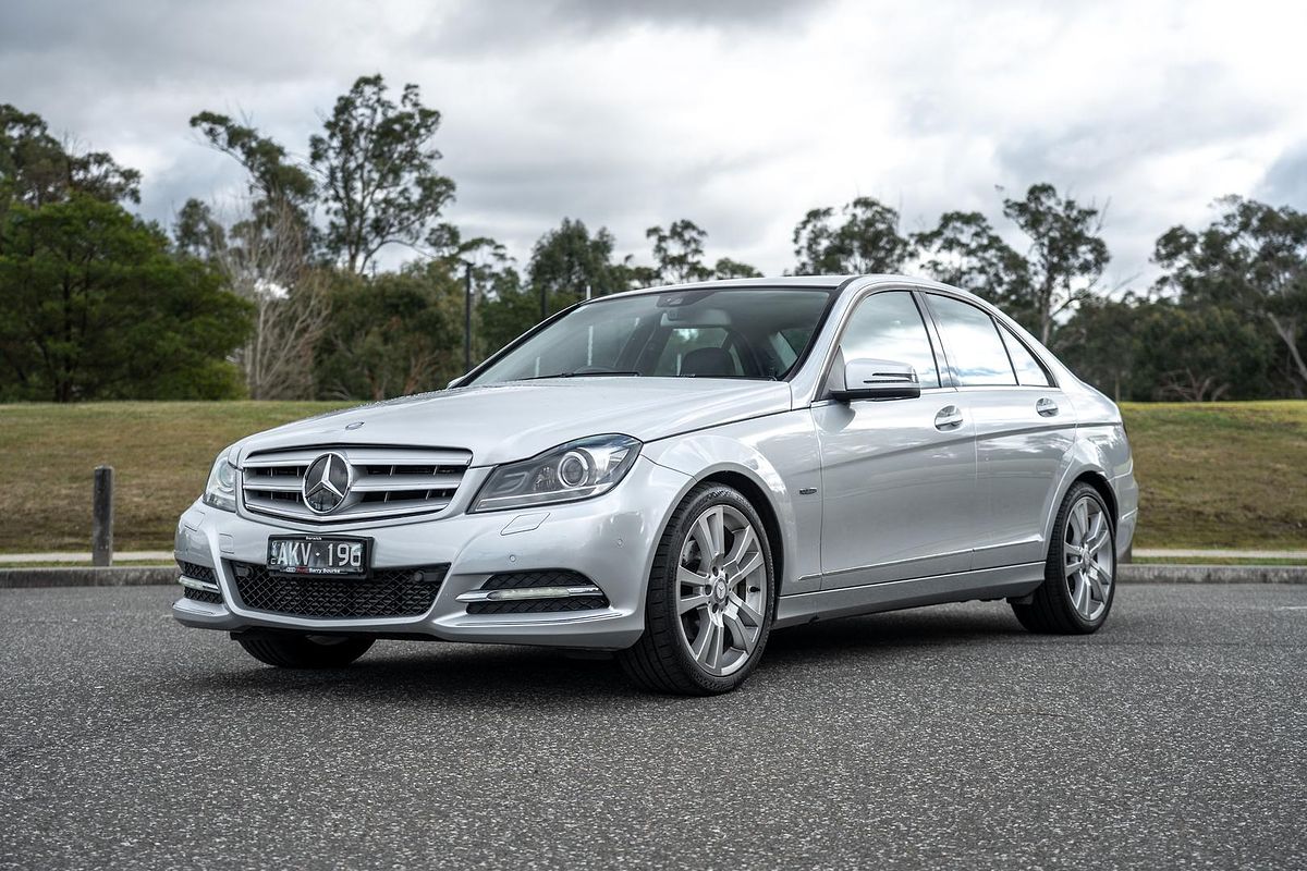2012 Mercedes-Benz C-Class C250 BlueEFFICIENCY Avantgarde W204
