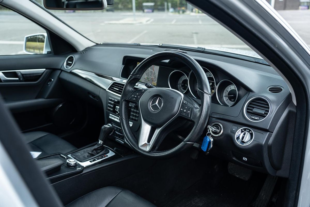 2012 Mercedes-Benz C-Class C250 BlueEFFICIENCY Avantgarde W204