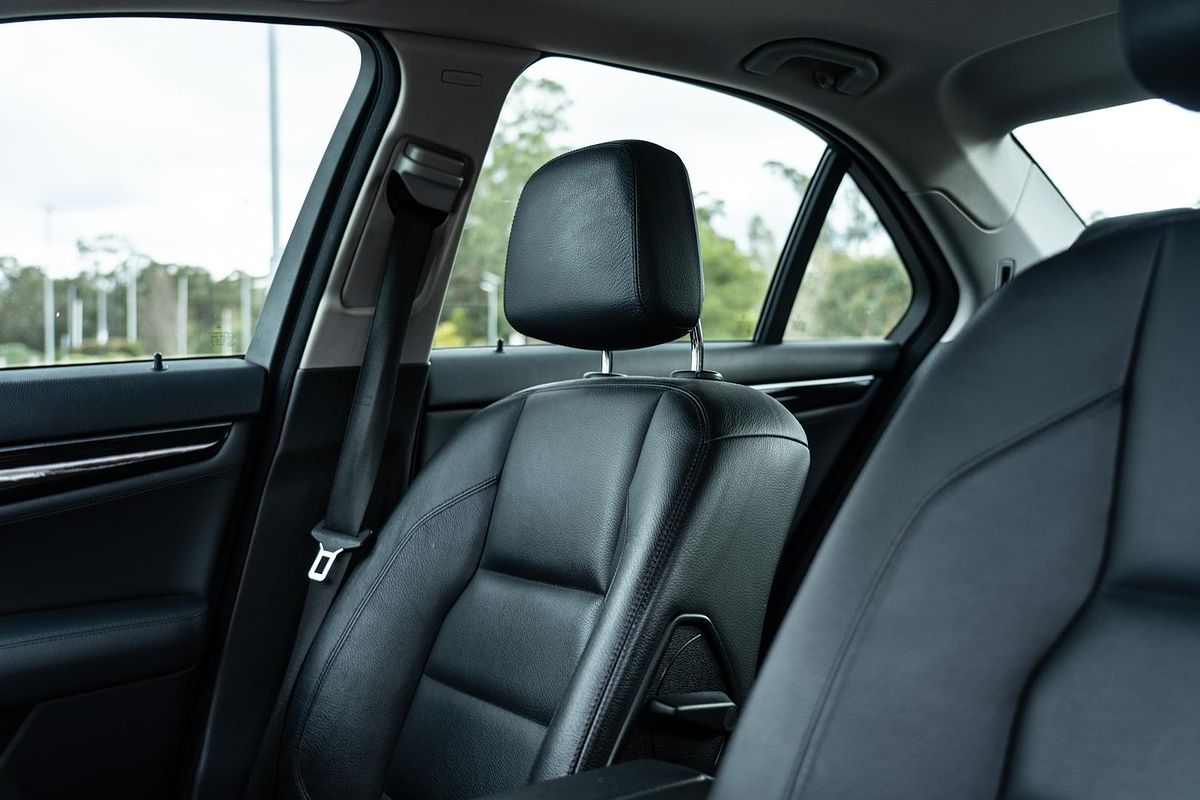 2012 Mercedes-Benz C-Class C250 BlueEFFICIENCY Avantgarde W204