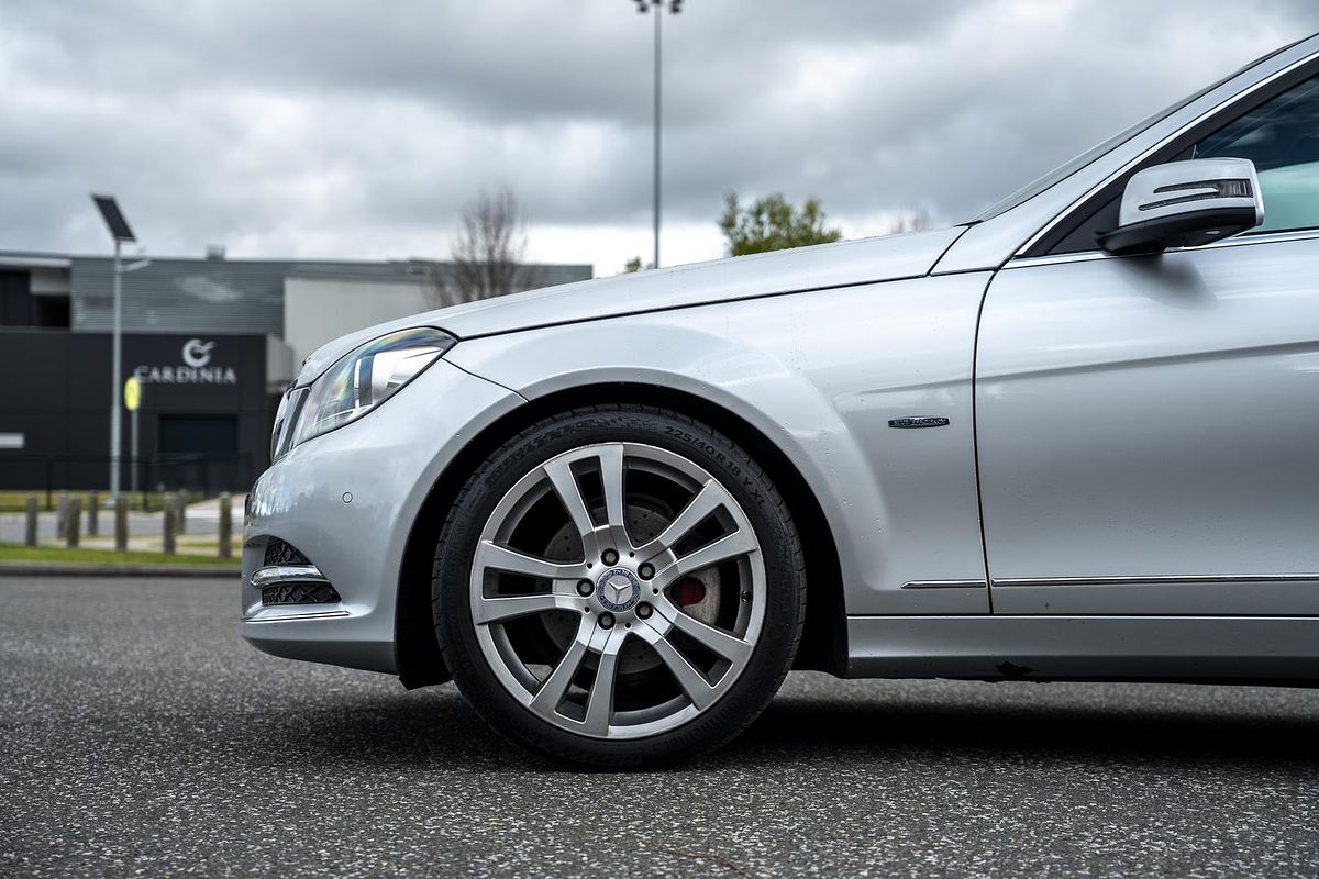 2012 Mercedes-Benz C-Class C250 BlueEFFICIENCY Avantgarde W204