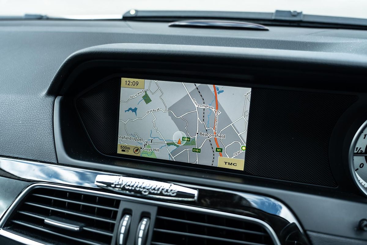 2012 Mercedes-Benz C-Class C250 BlueEFFICIENCY Avantgarde W204