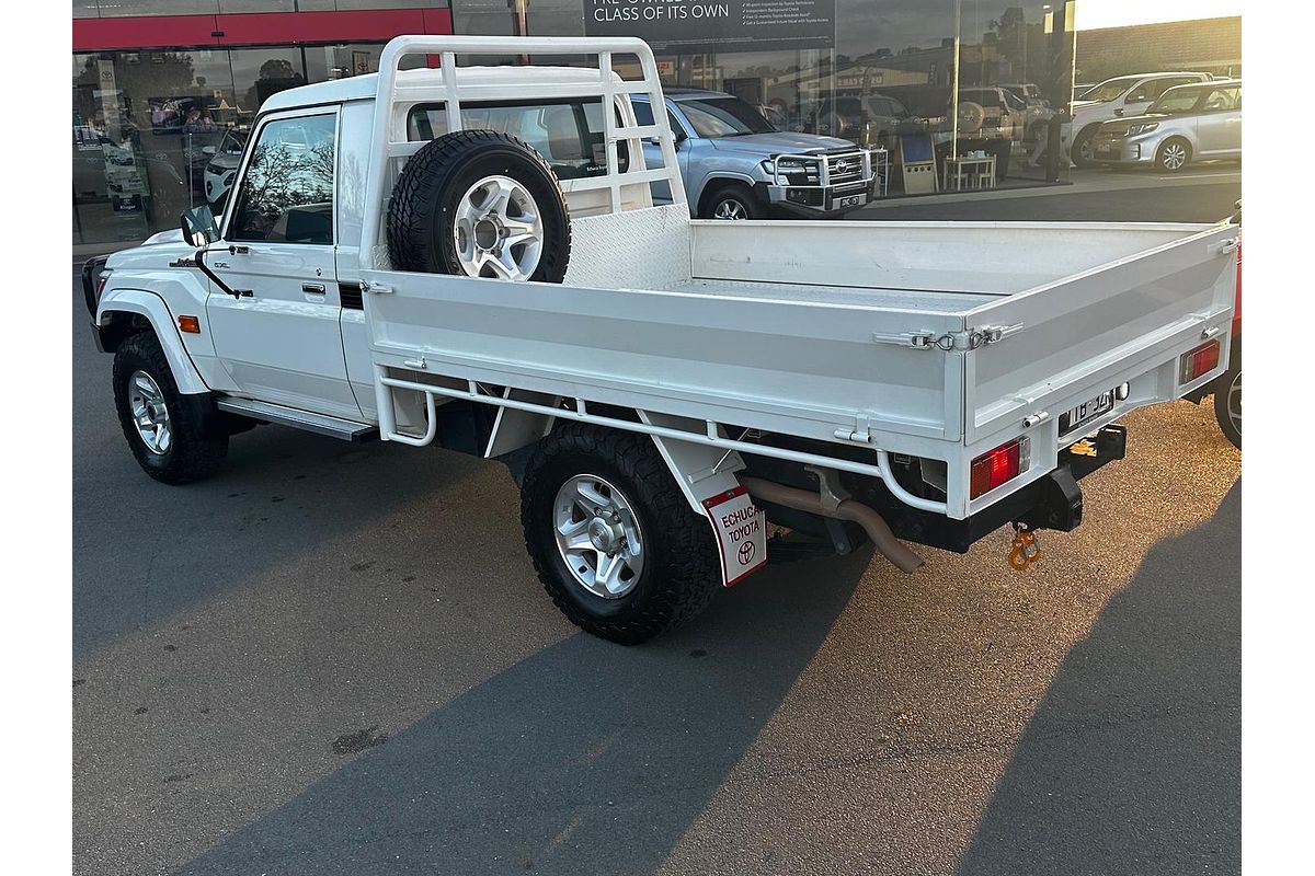 2022 Toyota LC Military LC Military GXL 4.5L T Diesel Manual Single C/Chassis VDJ79R 4X4
