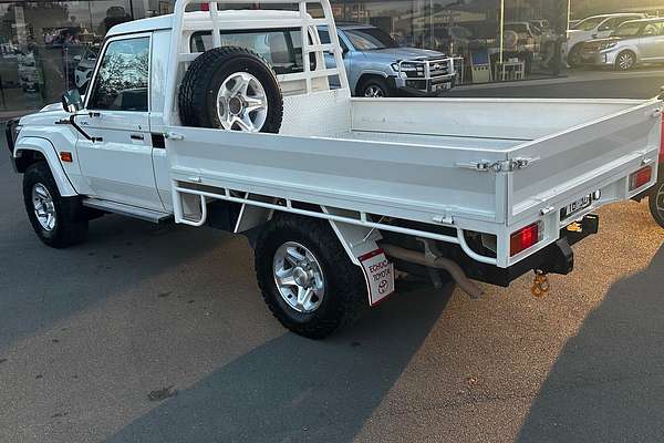 2022 Toyota LC Military LC Military GXL 4.5L T Diesel Manual Single C/Chassis VDJ79R 4X4