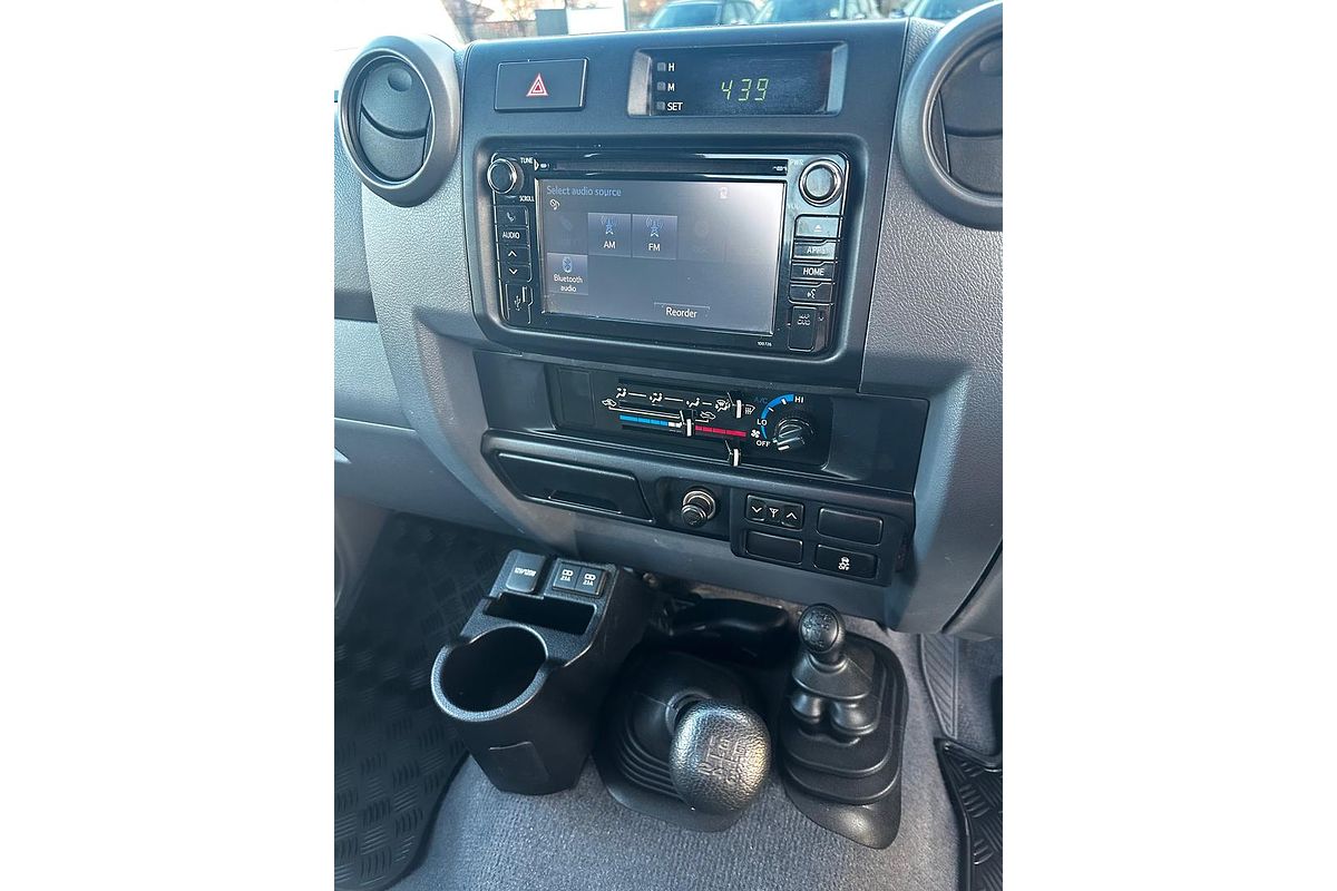 2022 Toyota LC Military LC Military GXL 4.5L T Diesel Manual Single C/Chassis VDJ79R 4X4