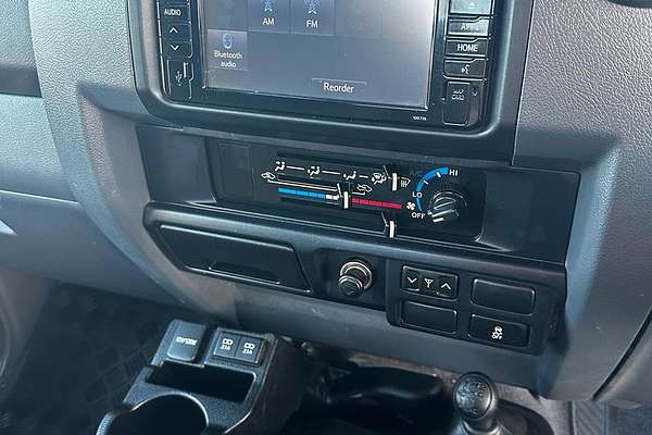 2022 Toyota LC Military LC Military GXL 4.5L T Diesel Manual Single C/Chassis VDJ79R 4X4