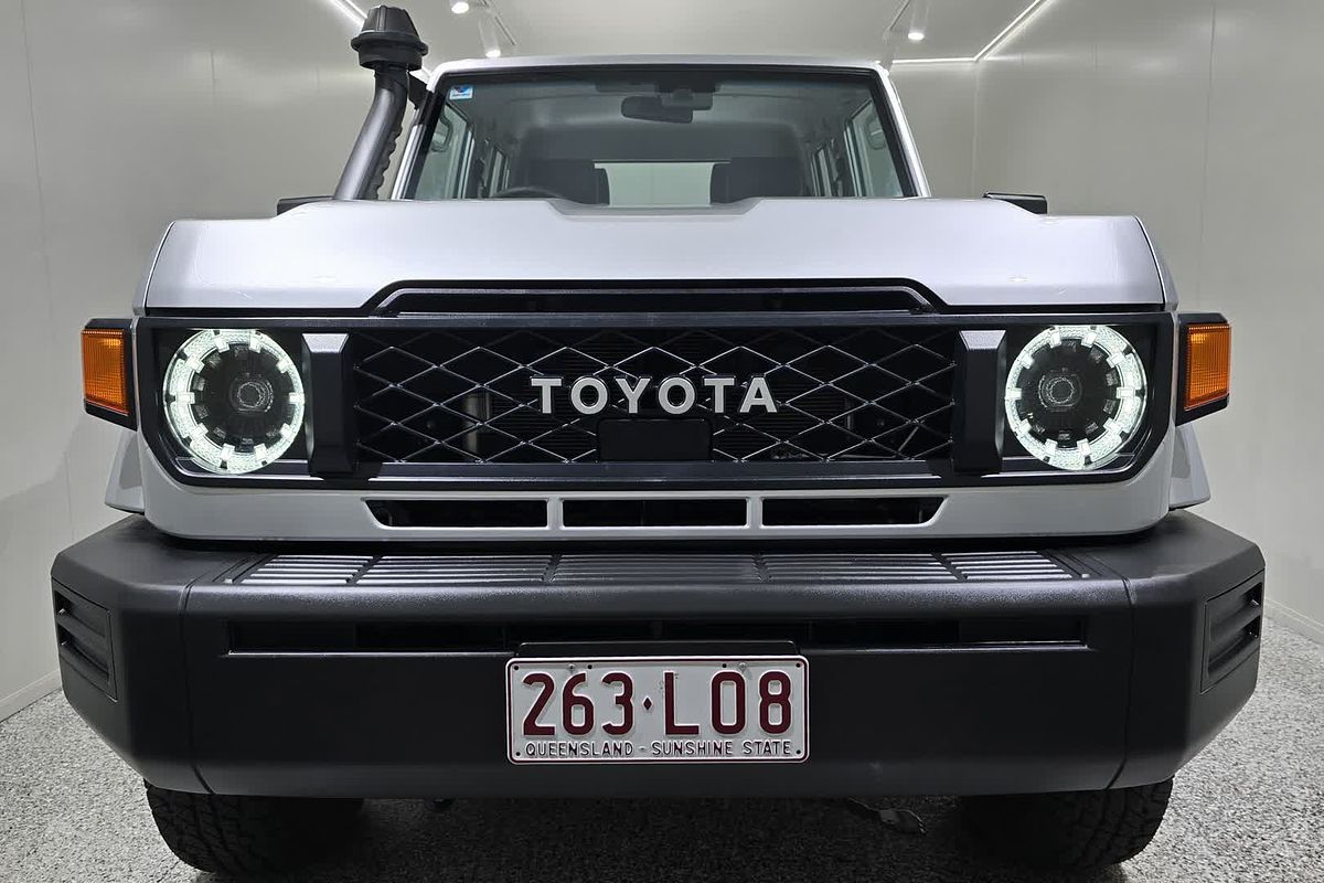2024 Toyota LC Military LC Military Workmate 4.5L T Diesel Manual Dual Cab Chassis VDJL79R 4X4