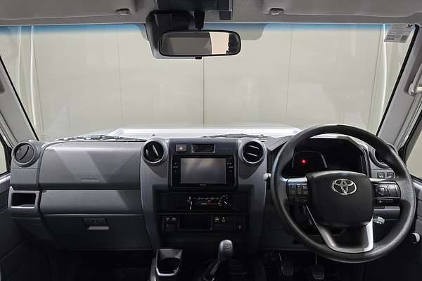 2024 Toyota LC Military LC Military Workmate 4.5L T Diesel Manual Dual Cab Chassis VDJL79R 4X4