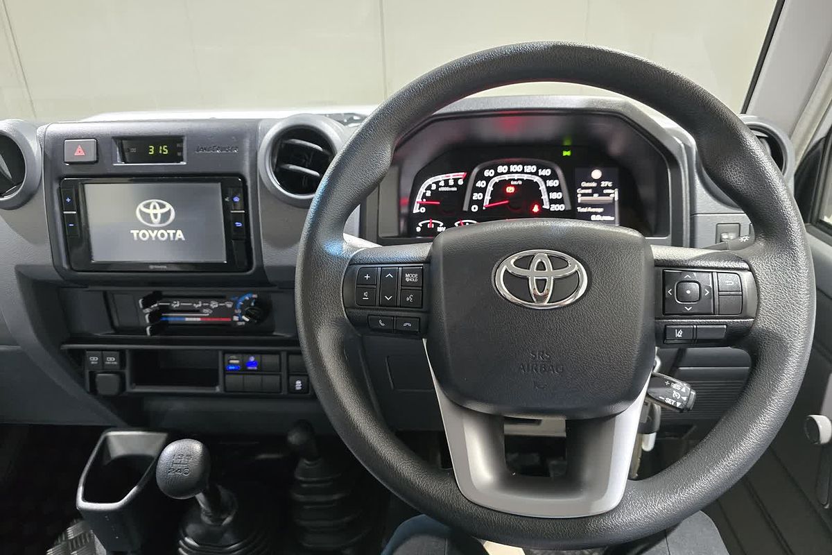 2024 Toyota LC Military LC Military Workmate 4.5L T Diesel Manual Dual Cab Chassis VDJL79R 4X4