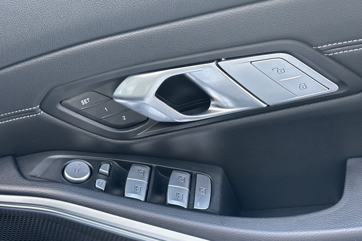 2021 BMW 3 Series 330i M Sport G21