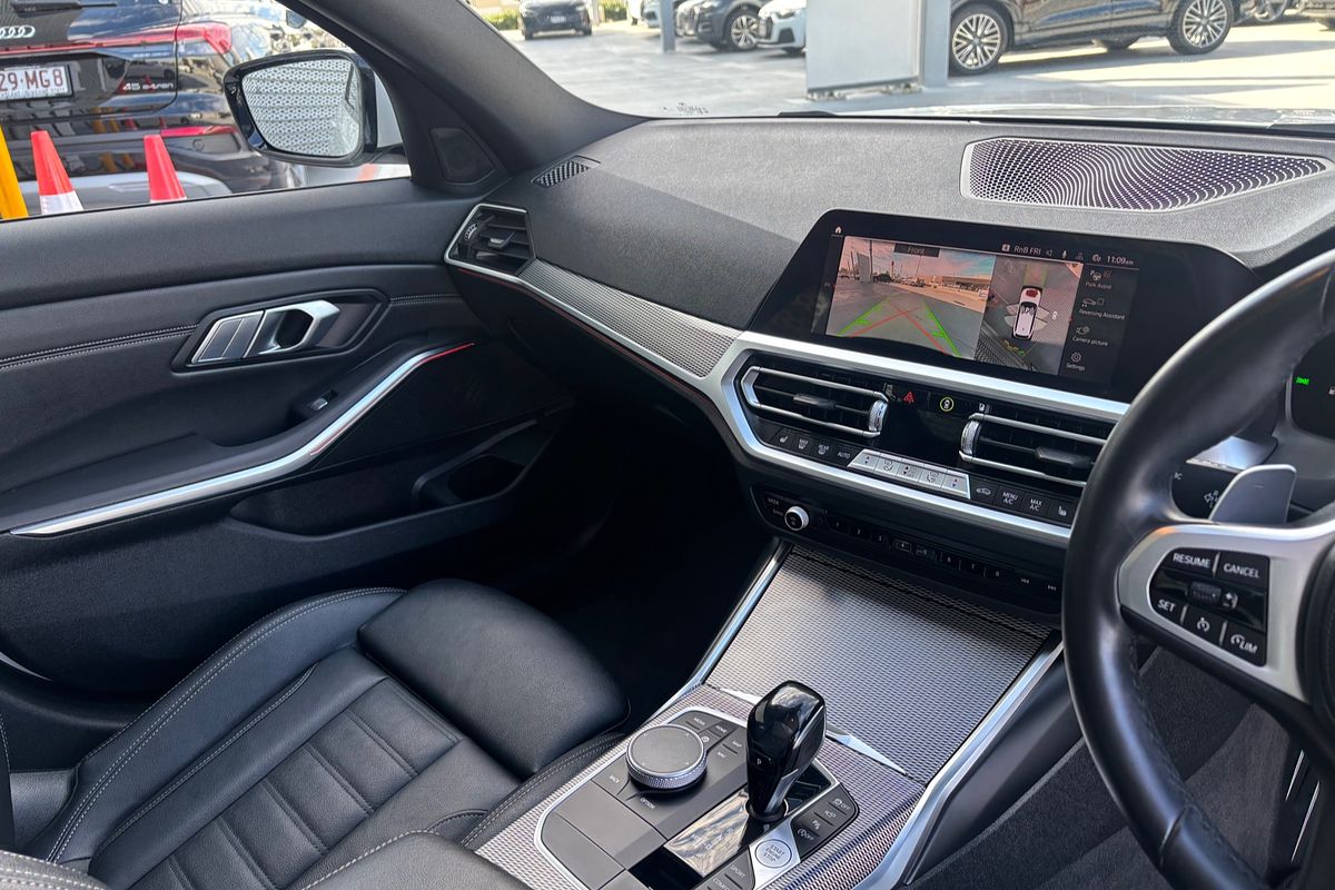 2021 BMW 3 Series 330i M Sport G21