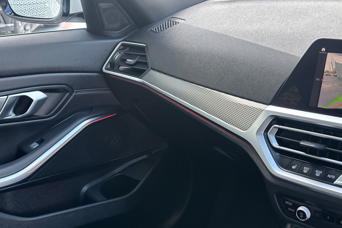 2021 BMW 3 Series 330i M Sport G21