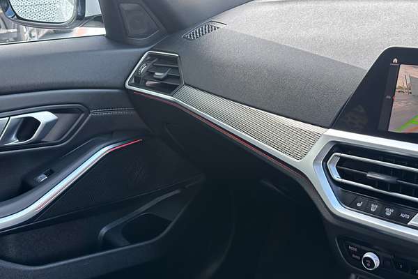 2021 BMW 3 Series 330i M Sport G21