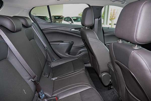 2017 Holden Astra RS-V BK