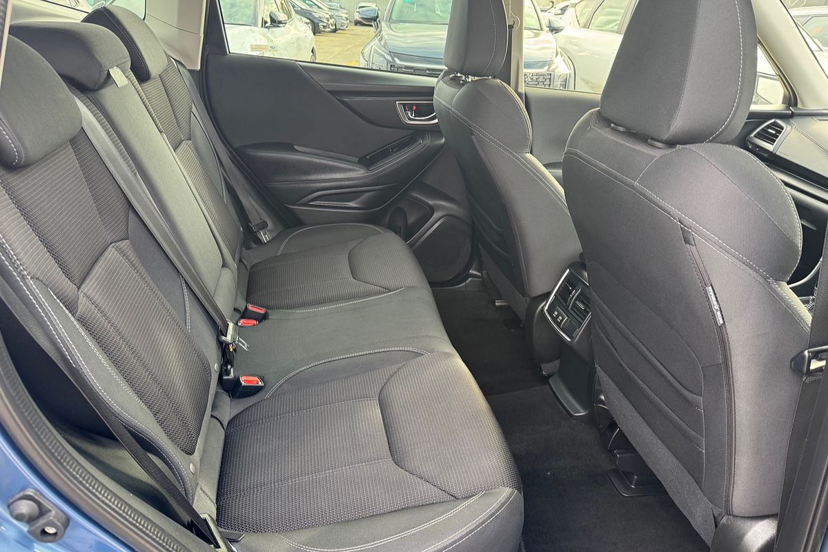 2023 Subaru Forester 2.5i 50 Years Edition S5