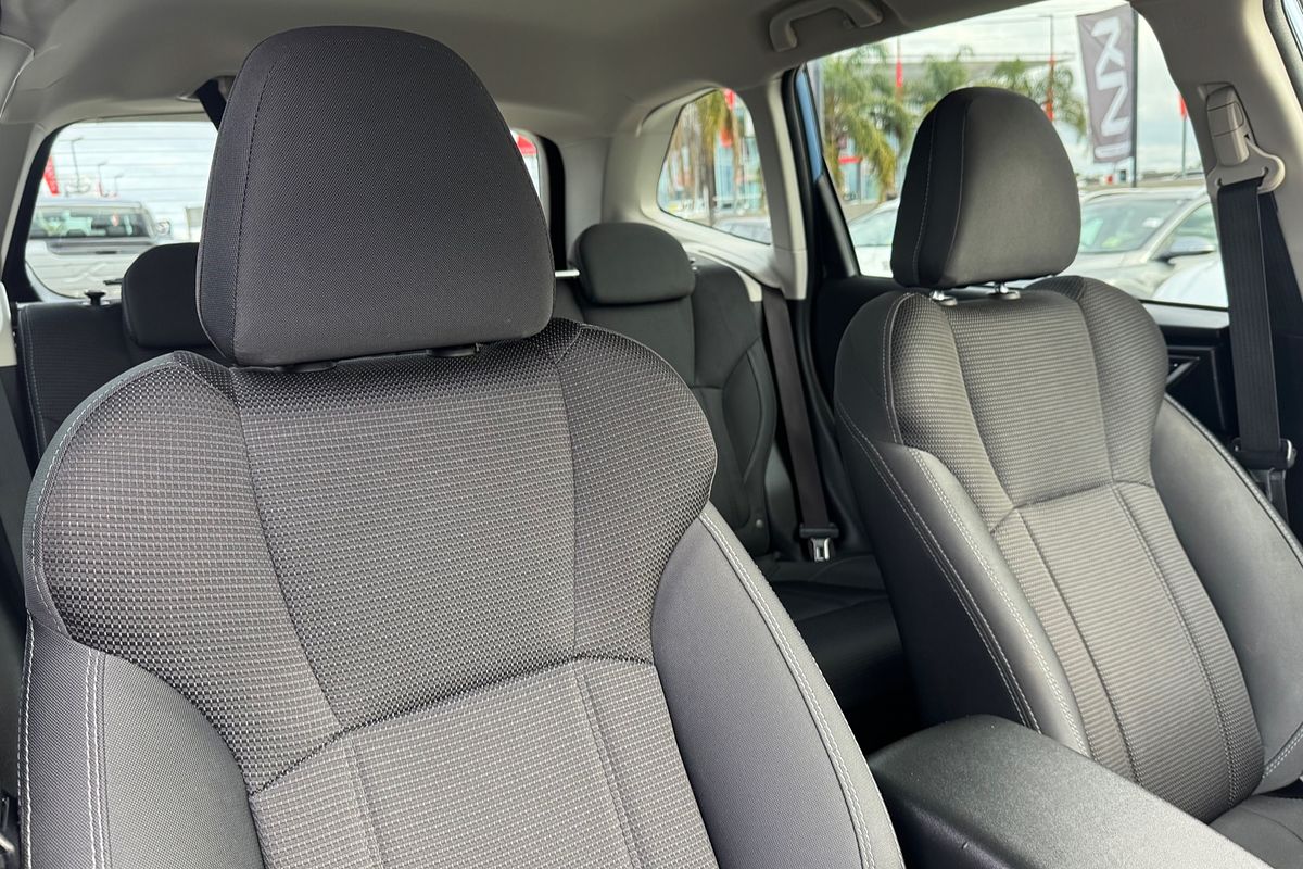 2023 Subaru Forester 2.5i 50 Years Edition S5
