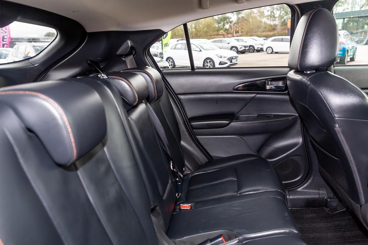 2017 Mitsubishi Eclipse Cross Exceed YA