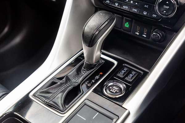 2017 Mitsubishi Eclipse Cross Exceed YA