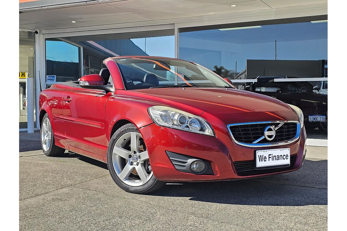 2010 Volvo C70 T5