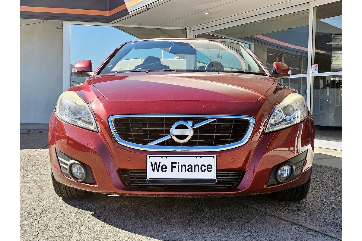 2010 Volvo C70 T5