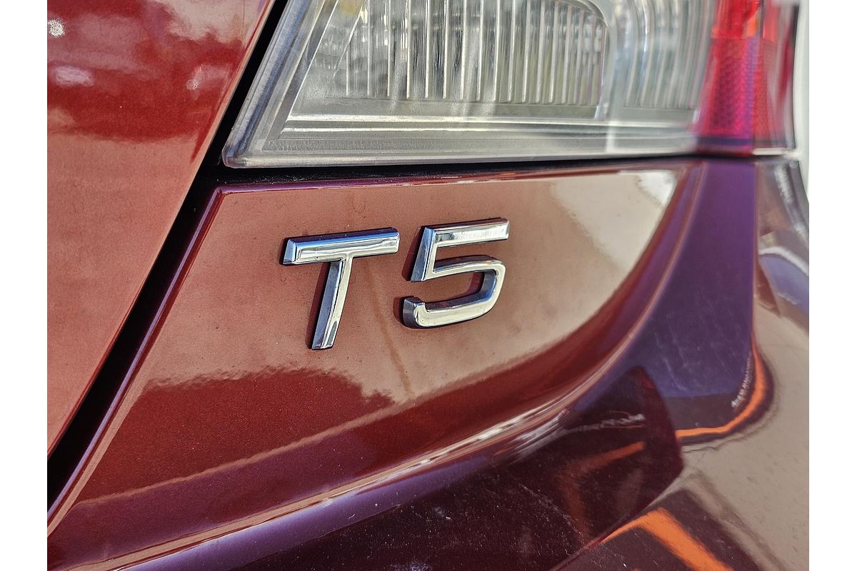 2010 Volvo C70 T5