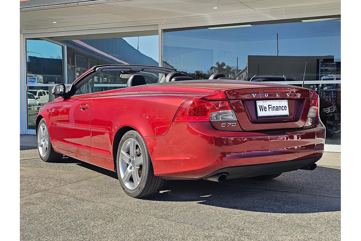 2010 Volvo C70 T5