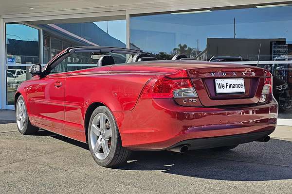 2010 Volvo C70 T5