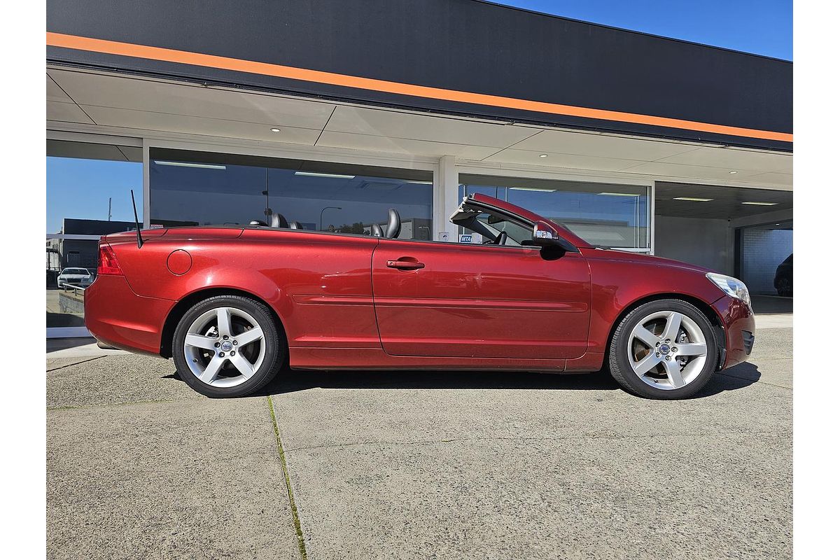 2010 Volvo C70 T5