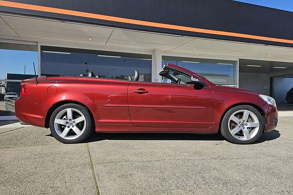2010 Volvo C70 T5