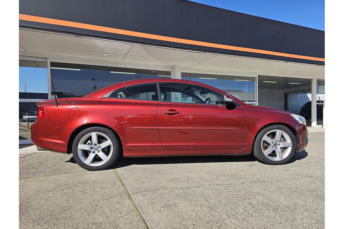 2010 Volvo C70 T5
