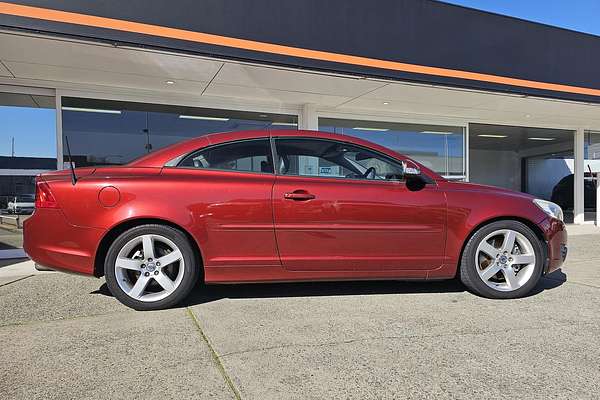 2010 Volvo C70 T5