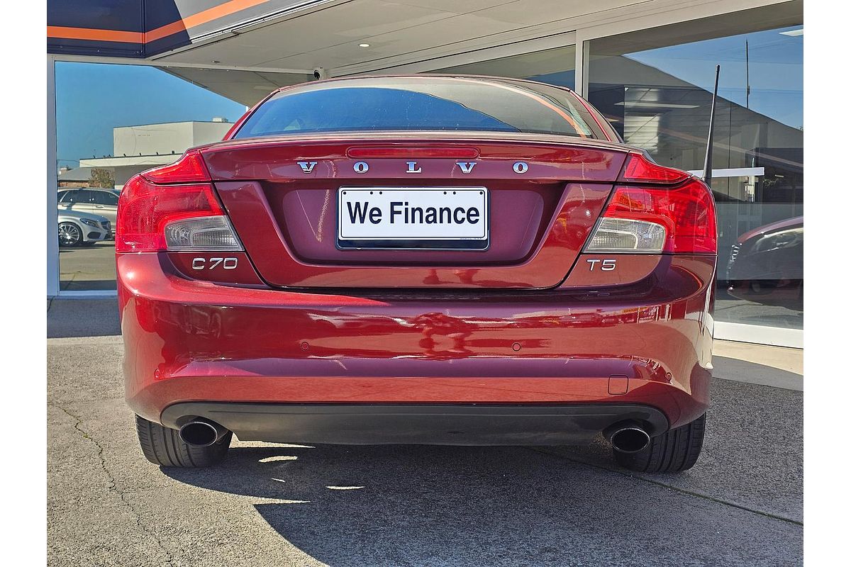 2010 Volvo C70 T5