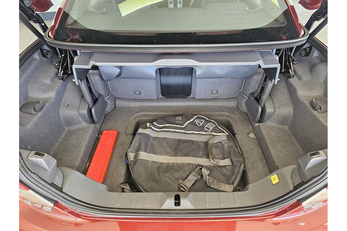 2010 Volvo C70 T5