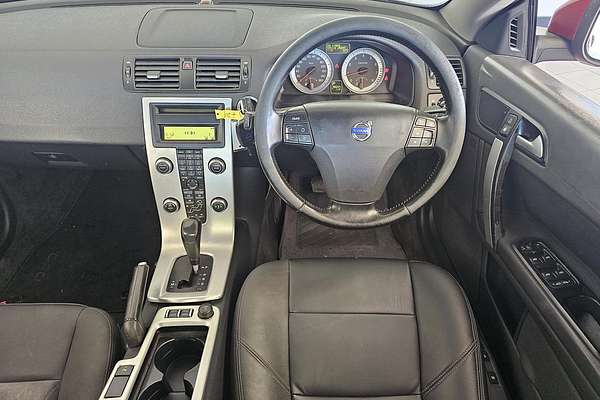2010 Volvo C70 T5