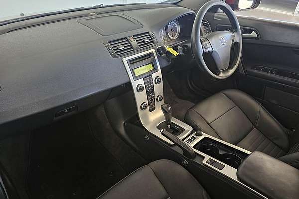 2010 Volvo C70 T5