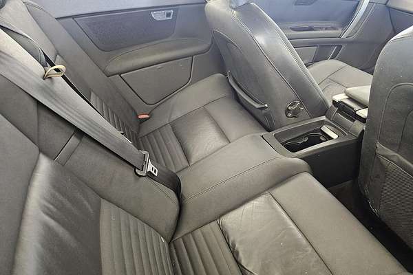 2010 Volvo C70 T5