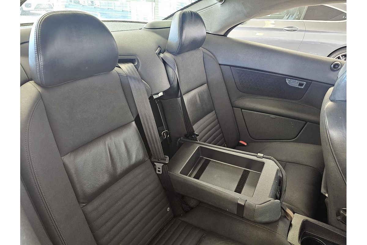 2010 Volvo C70 T5