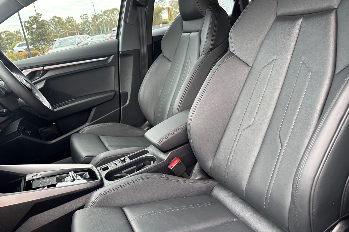 2023 Audi A3 40 TFSI S line GY