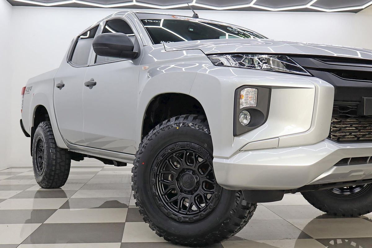2021 Mitsubishi Triton GLX MR 4X4