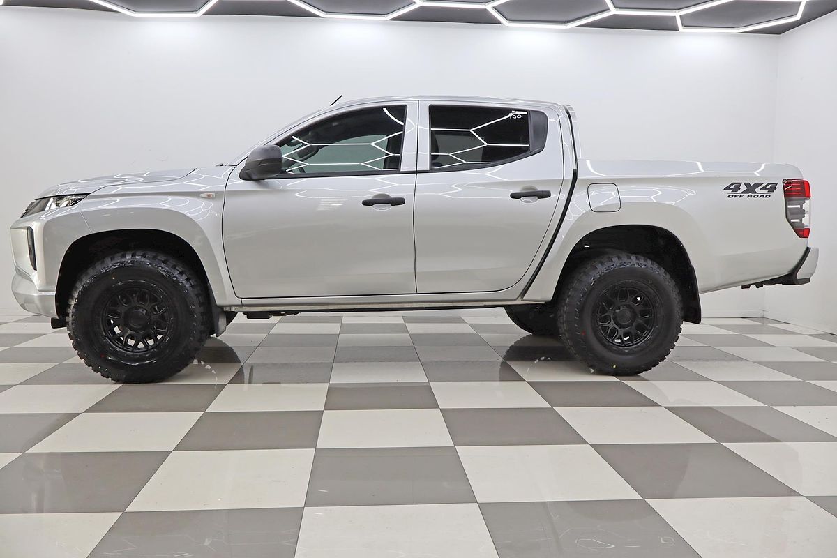 2021 Mitsubishi Triton GLX MR 4X4