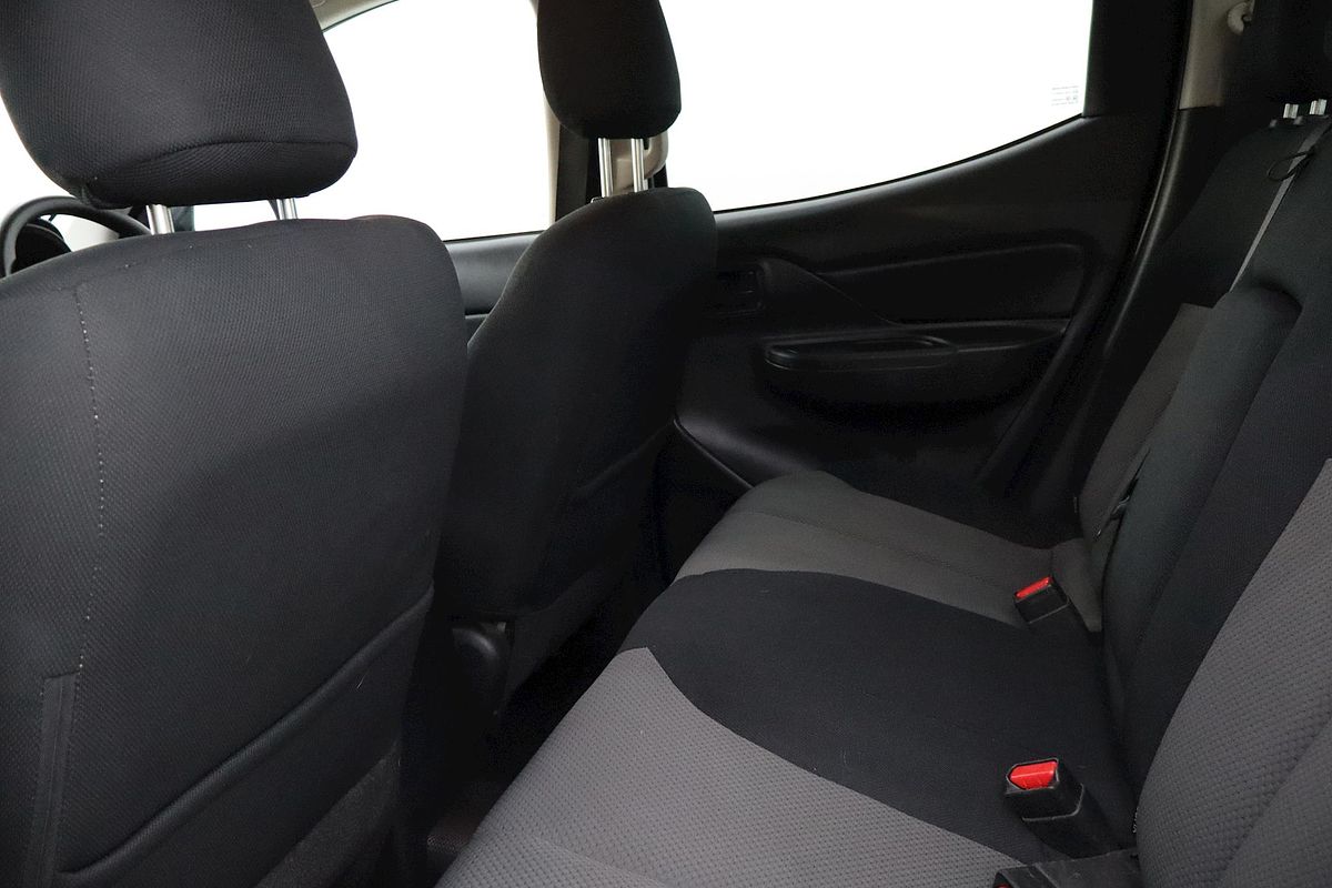 2021 Mitsubishi Triton GLX MR 4X4
