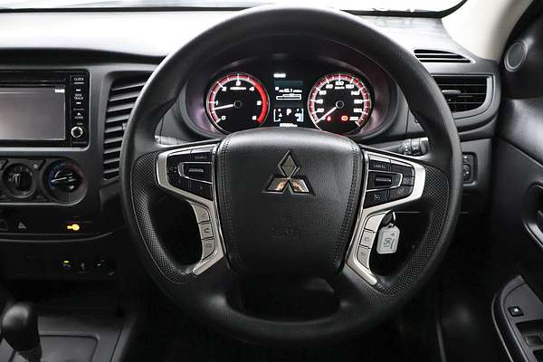 2021 Mitsubishi Triton GLX MR 4X4